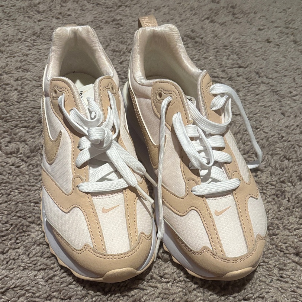 Nike Cream and Tan Athletic Shoes